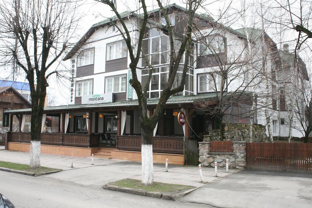 Pensiune Montana Curtea de Argeş Esterno foto